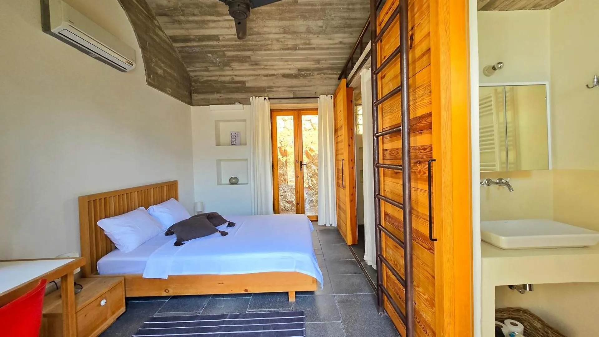 Uzun Ev - Architectural Gem - Contemporary Rustic Villa With Stunning Valley View Turquia
